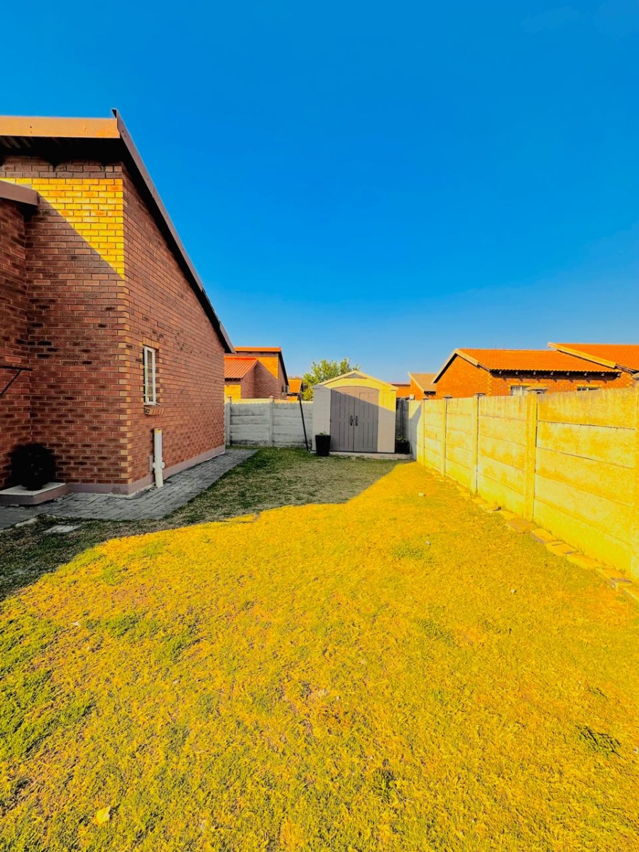 3 Bedroom Property for Sale in Waterval East North West